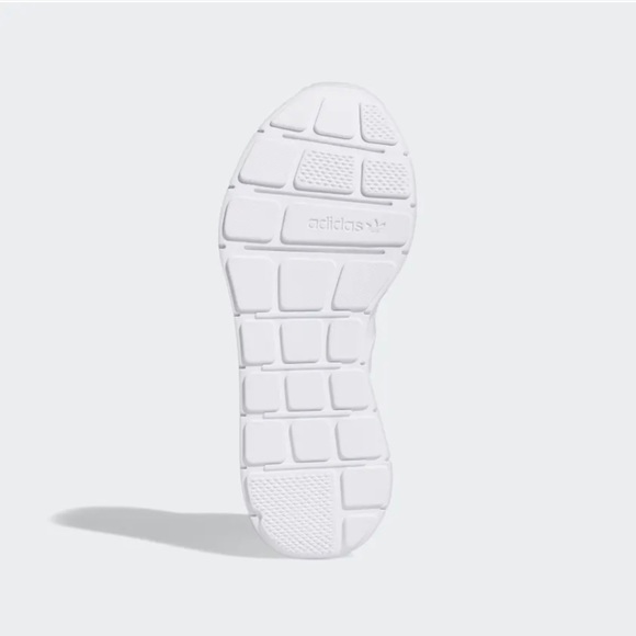 NEW Adidas Women’s Swift Run Shoes - Picture 3 of 12